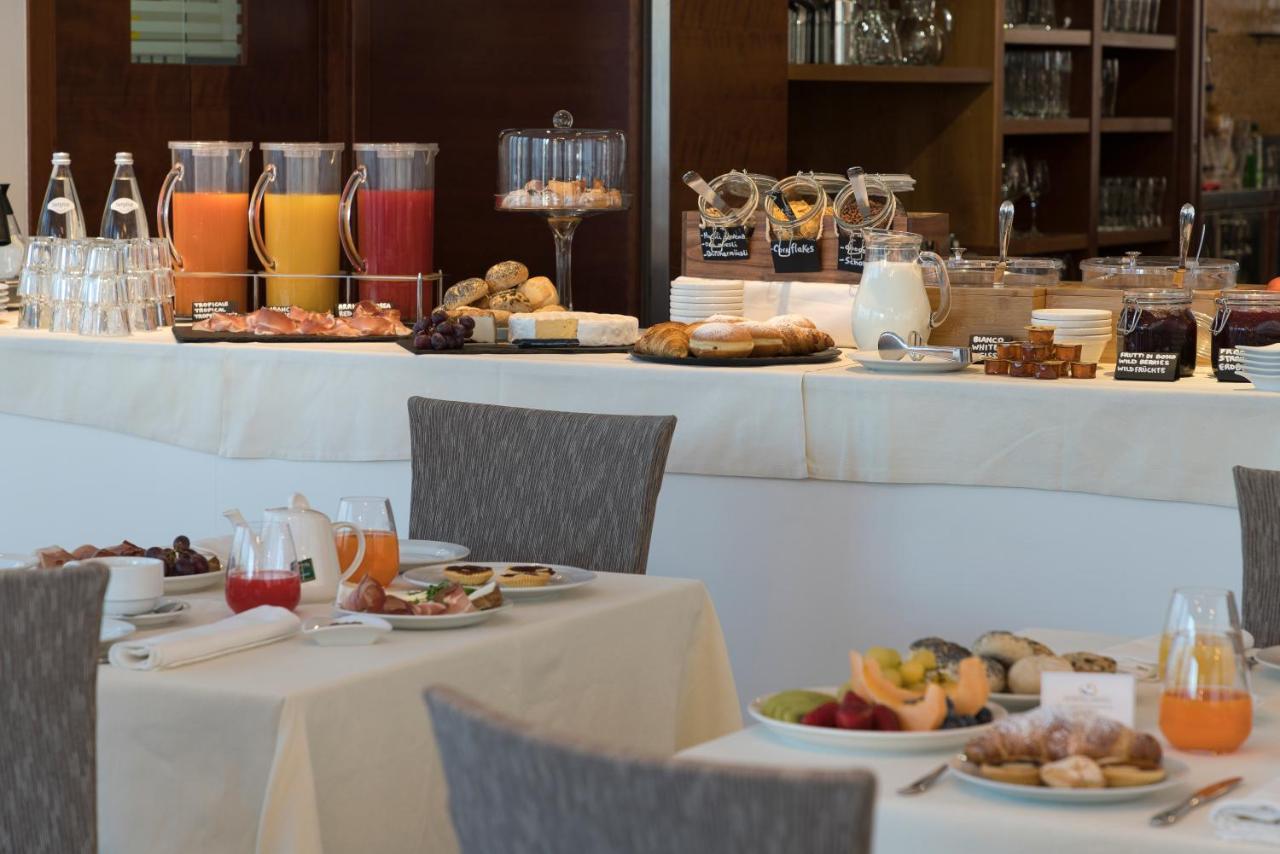 Hotel Sporting Trento Eksteriør billede