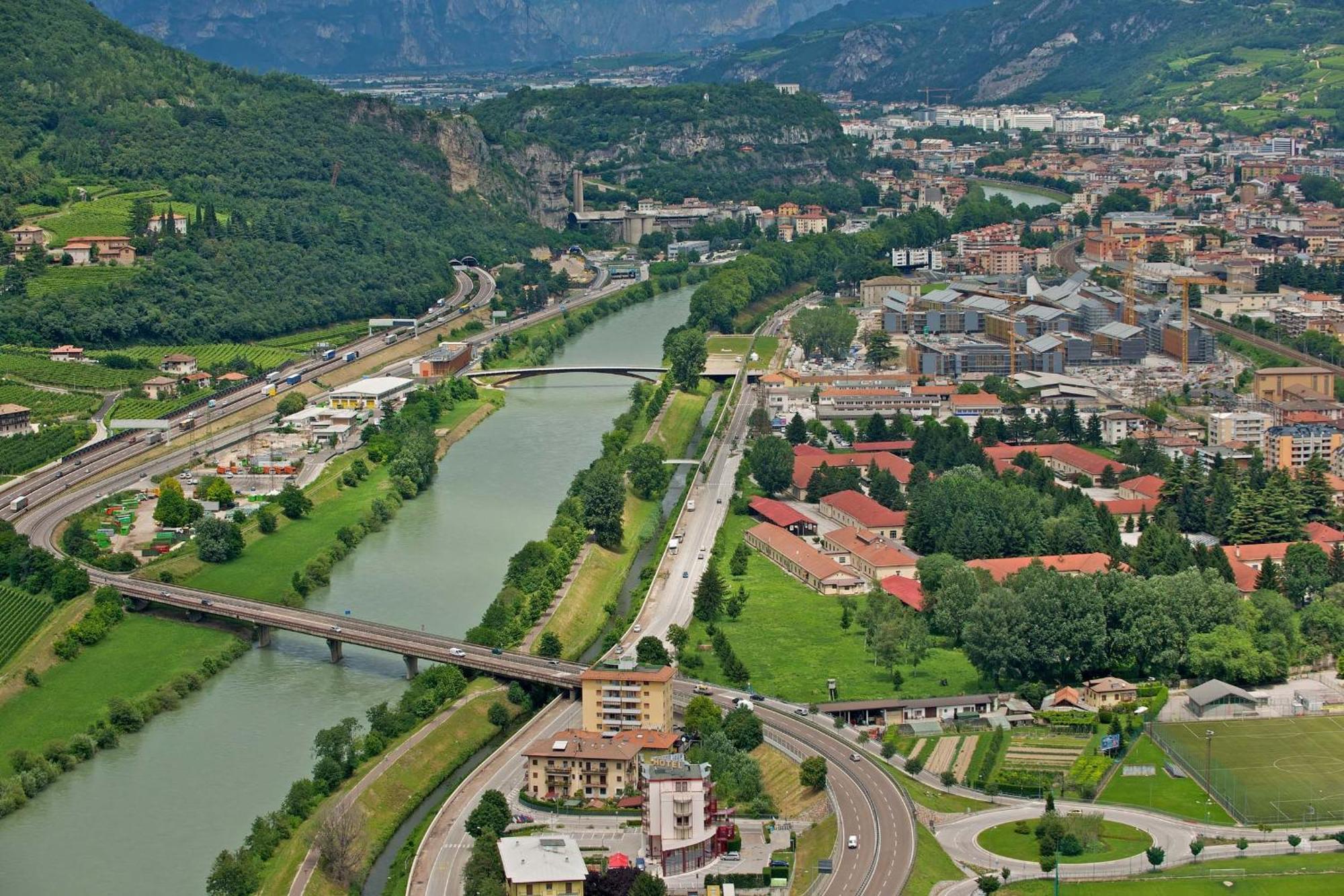 Hotel Sporting Trento Eksteriør billede